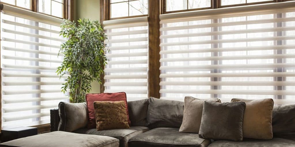 Blinds helping keep a living room cool